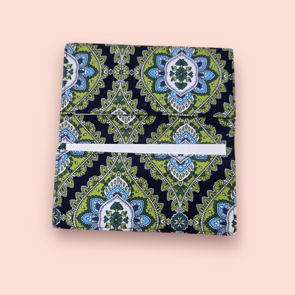 ❤️2/$18 Vera Bradley Paisley Checkbook Cover Retired - Picture 3 of 4